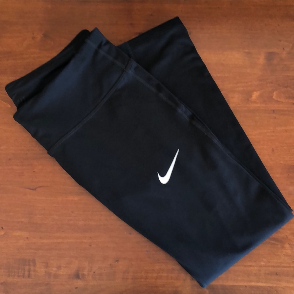 Nike Black Capri Leggings